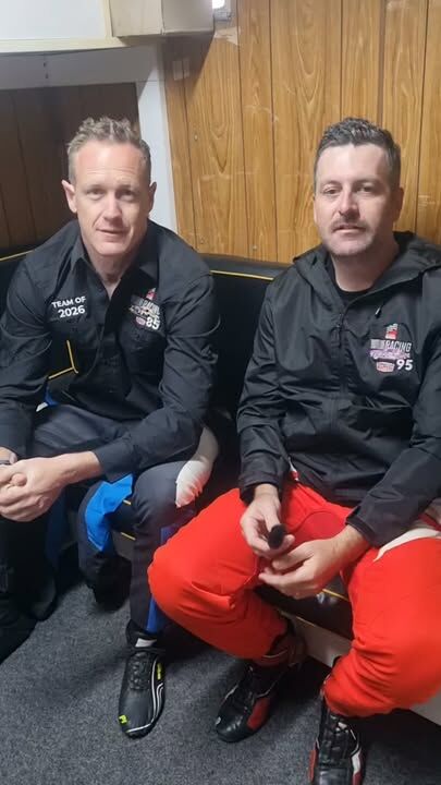 Last race for weekend  quick catch up with the boys